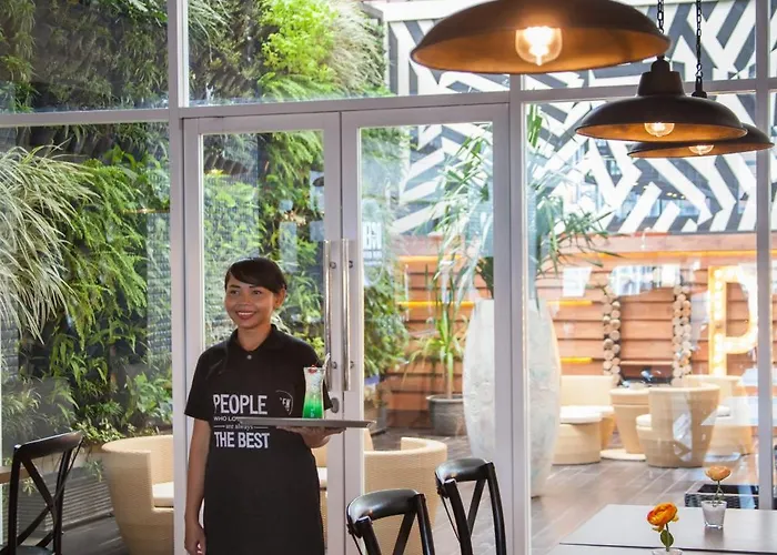 Maxonehotel Tidar Surabaya, Indonesia